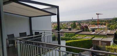Q.Bus auf Balkon in Regensburg 1